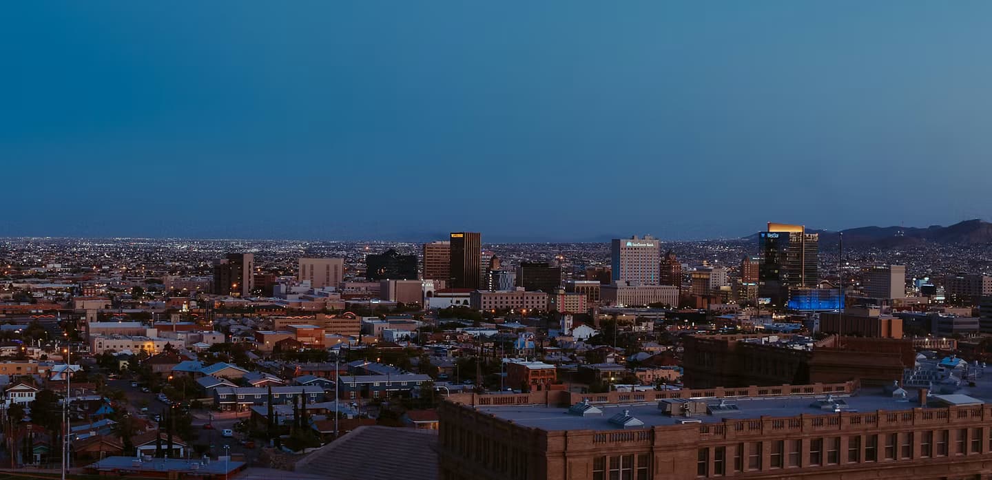 El Paso, Texas skyline at dusk